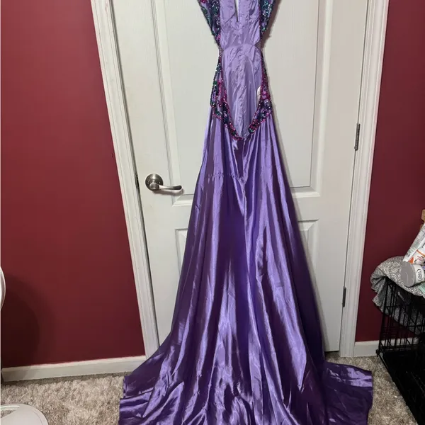 Sherri Hill Lavender Purple Plunging Evening Gown with Beaded Waist - Image 3