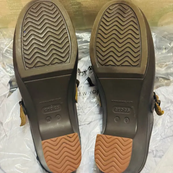Crocs Sarah clogs in a brown color with a tan suede leather strap - Image 4