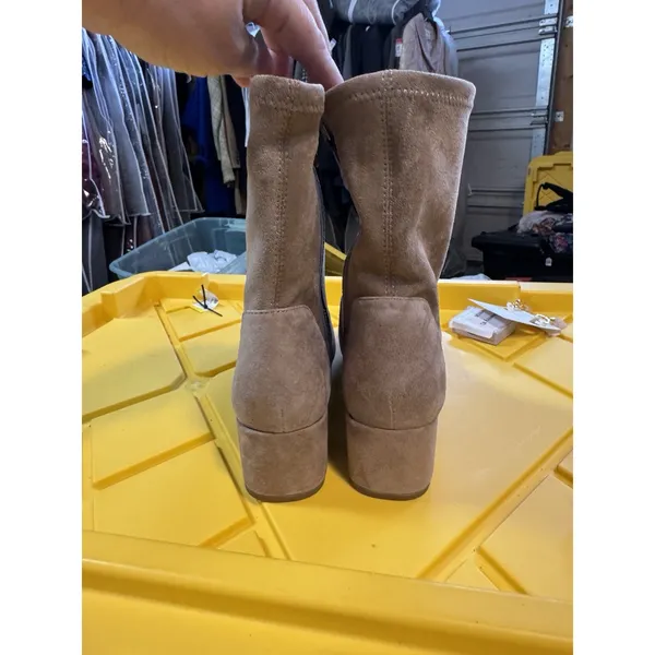 GENTLE SOULS - Emily Suede Side Zip Boot Size 8.5 Tan - Image 4