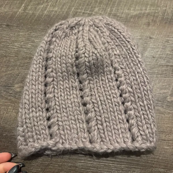 The North Face Mauve Chunky Knit Beanie Hat - Image 4