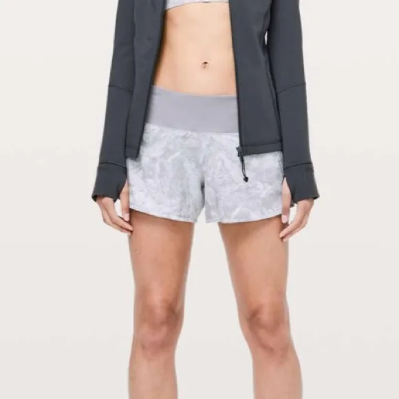 Lululemon Run Times 4” Shorts II in Washed Marble Alpine White Silverscreen - Image 2