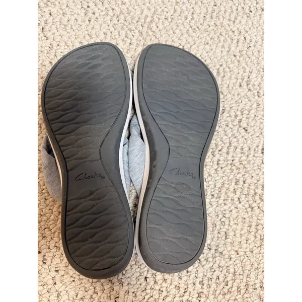 Clarks Cloudsteppers Cushion Soft Flip Flops Gray Size 11‎ - Image 5