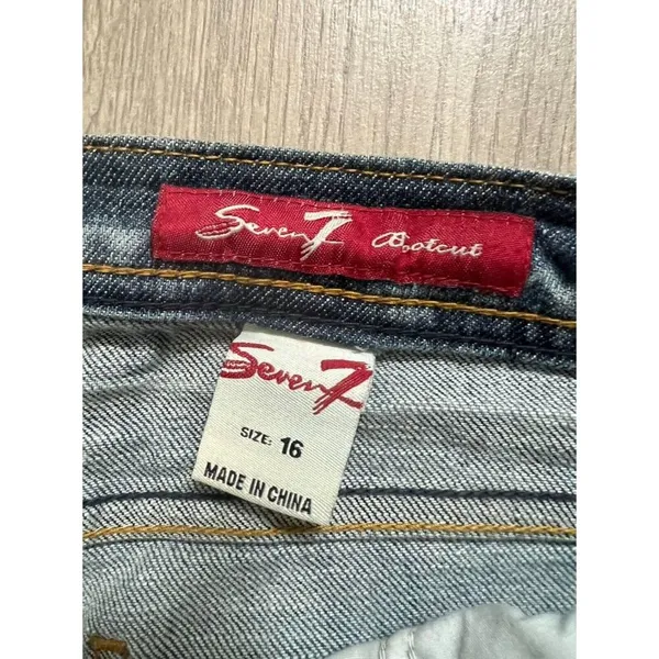 Seven7 Jeans Womens 16 Blue Denim Bootcut High Rise Whiskered Outdoors - Image 5