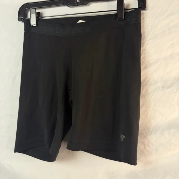 Athletic New Balance Skorts Like Skims - Image 2