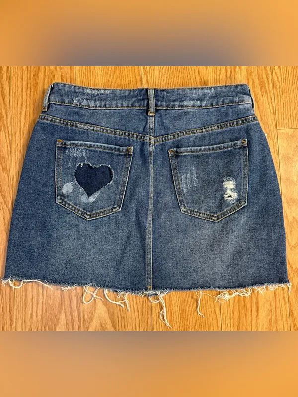 PacSun Light Blue Denim Distressed Mini Skirt with Heart Appliqués size 28 - Image 6