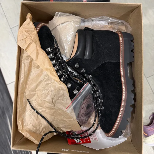 NIB Madewell Citywalk lugsole hiking boots in suede, nubuck and leather - Image 3
