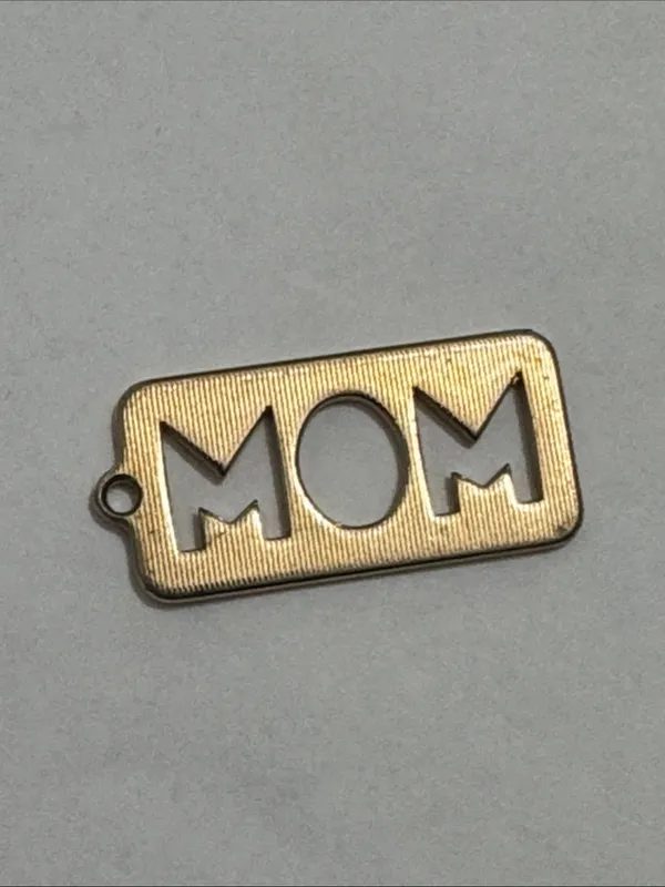 Vintage Avon Gold-tone "MOM" Pendant Charm - Image 2