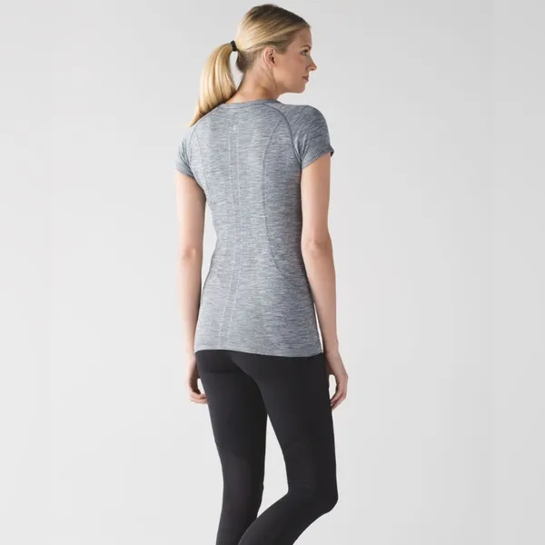 Lululemon Swiftly Tech Short Sleeve Activewear Shirt in Gray/Slate Sz 10 - Image 2