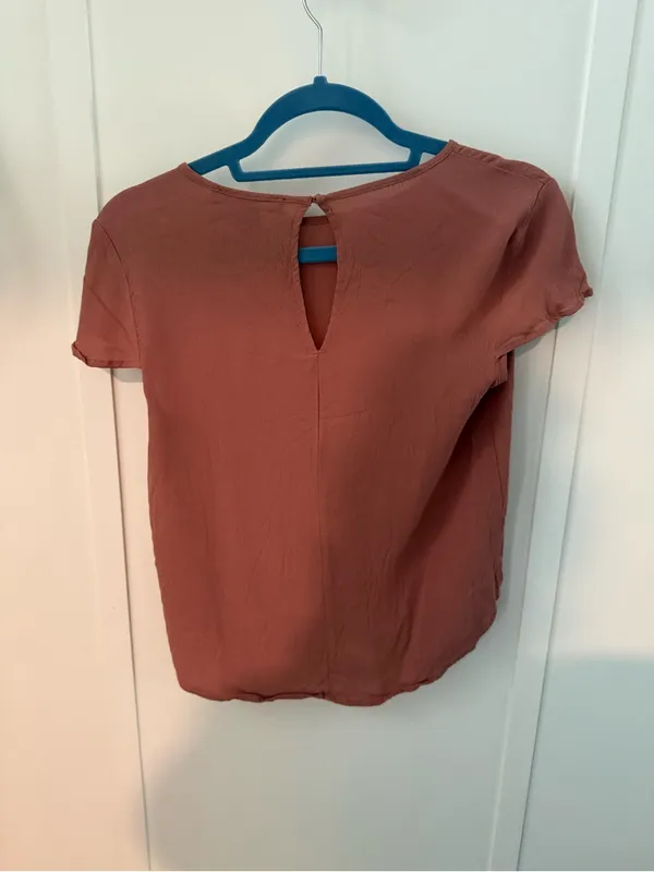 Forever 21 Women's Rust Pocket Short Sleeve Tee - Image 3