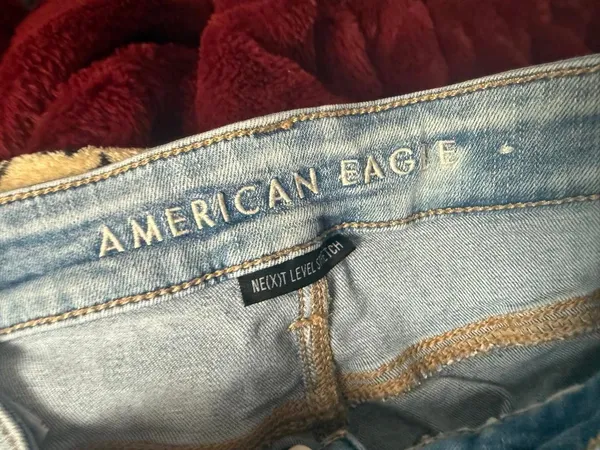 American Eagle Jeans size 2 - Image 3