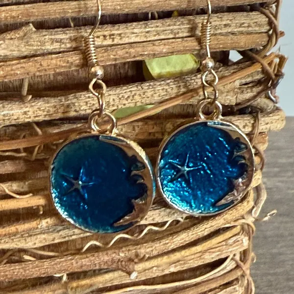 Dangling Earrings Gold Tone Celestial Blue Space - Image 2