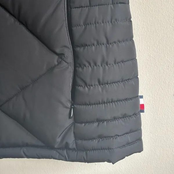 Tommy Hilfiger Black Quilted Vest Jacket Size M - Image 6