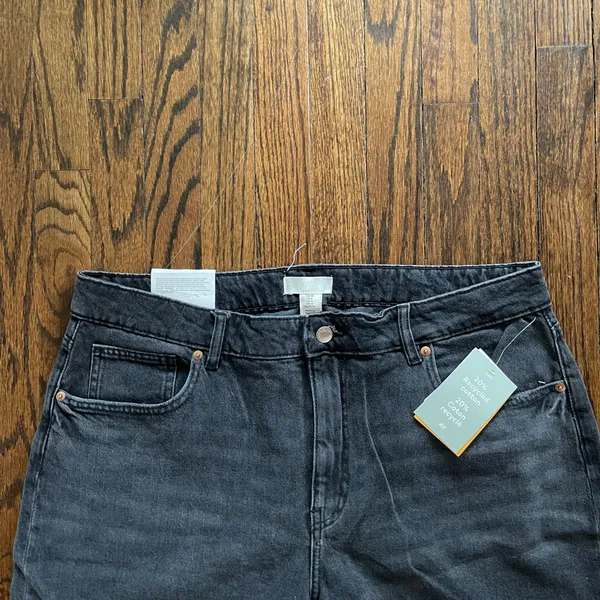 H&M Black Denim Shorts High-Rise - Image 3