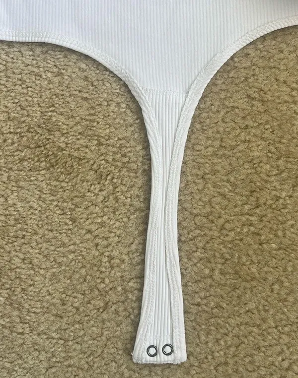 Abercrombie & Fitch White Ribbed Tank Bodysuit in Women's Medium - Image 5