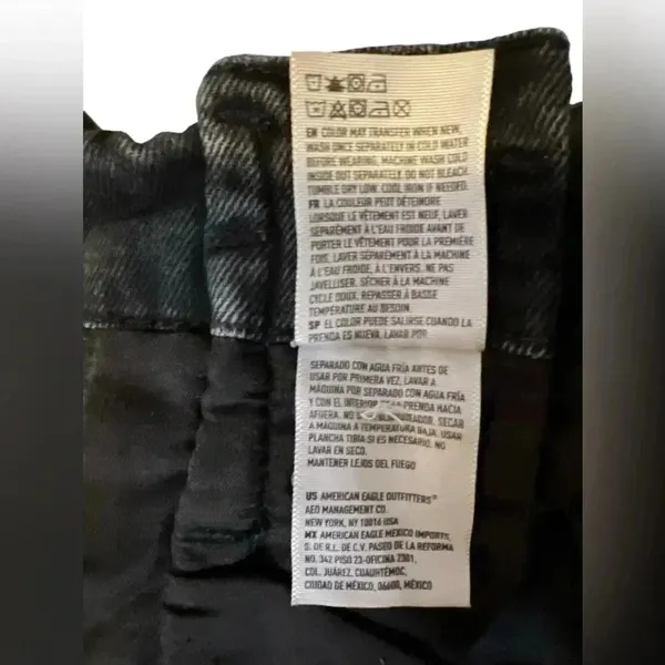 American Eagle Mom Jean Size 00 - Image 5