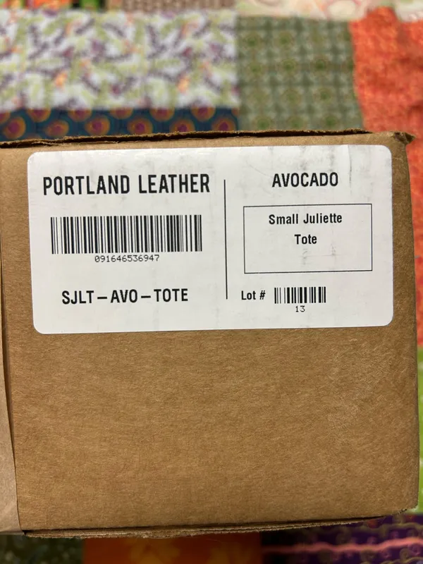 Portland Leather small Juliette tote avocado - Image 8