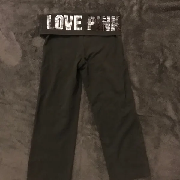 Pink *** Yoga Capri Pants - Image 2