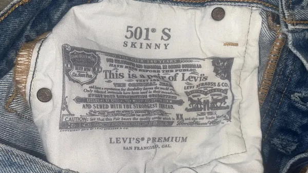 Levi’s Jean Shorts - Image 7