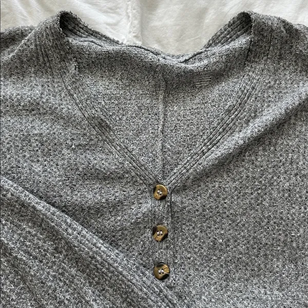 American Eagle plush sweater - Image 2