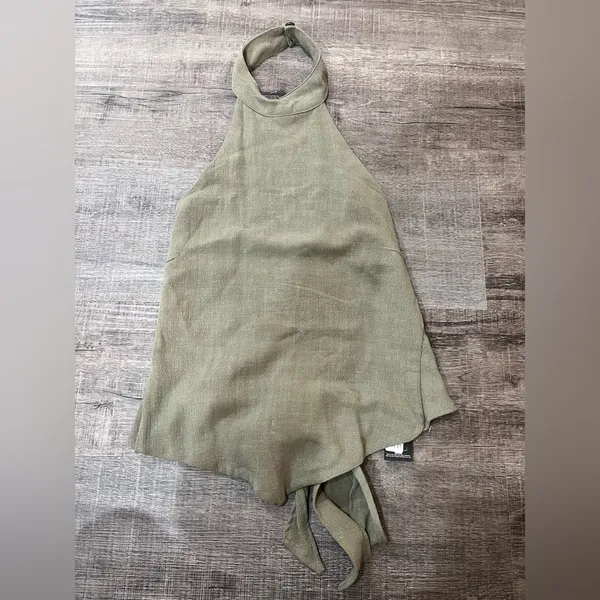 PRETTY LITTLE THING Khaki Textured Halterneck Tie Back Top - Image 3