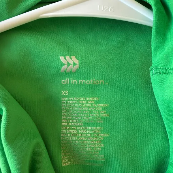 All in Motion Vibrant Green Crop Top - Image 3