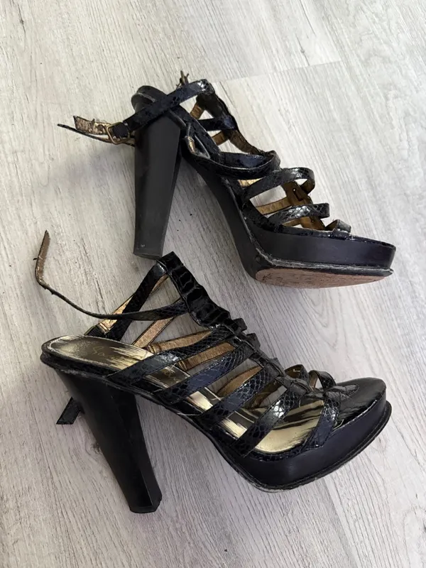 Sam Edelman Black Strappy High Heel Sandals Size 8.5 - Image 4