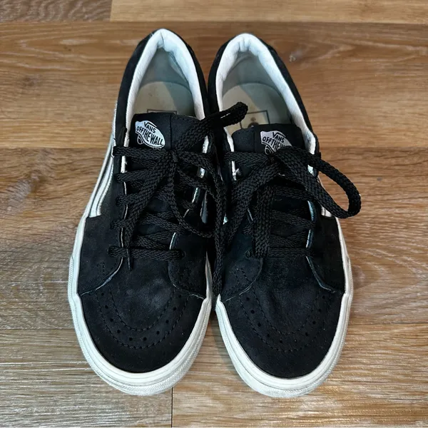 Vans Black Suede Unisex Low-Top Sneakers, Size 7.5 - Image 6