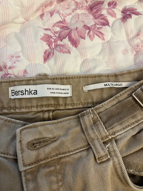 Bershka Jeans Cargo - Image 2