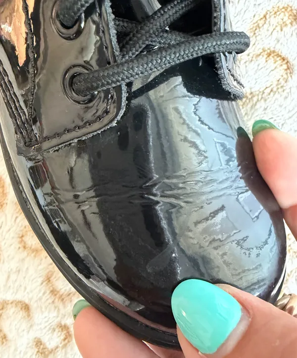 Dr. Martens 1460 Boots Black Patent Leather Kids Size: 11 (Youth) - Image 8