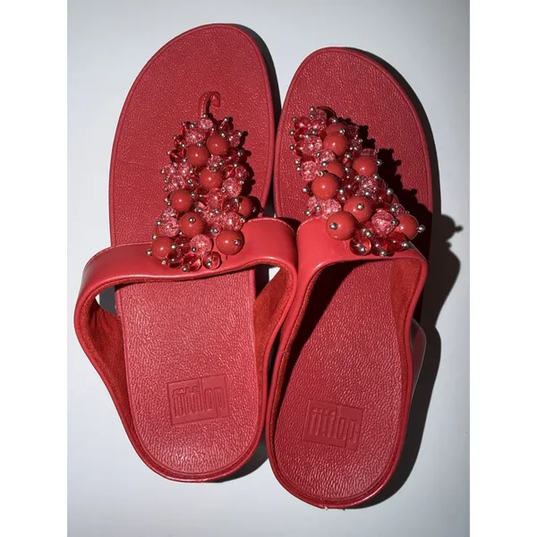 Fitflop‎ Sandals Deco Cha Cha Red Beaded Toe Thong Wedge T Strap Sandal Size 7 Z - Image 4