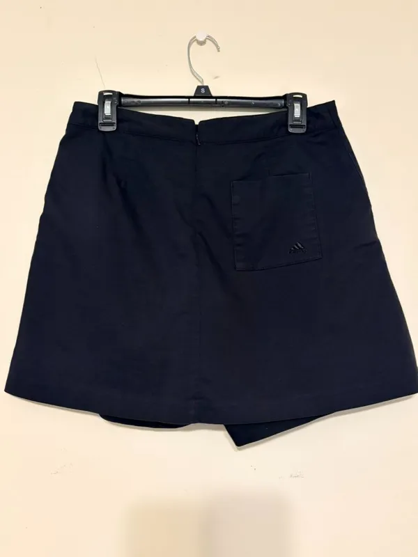 Women's Black Adidas Golf One-Pocket Skort Built in Shorts Size 8 - Image 2