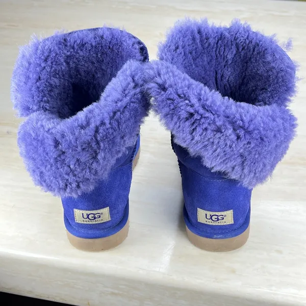 UGG Australia Bailey Button Blue Suede Sheepskin Boots 5803 Womens 8 - Image 3