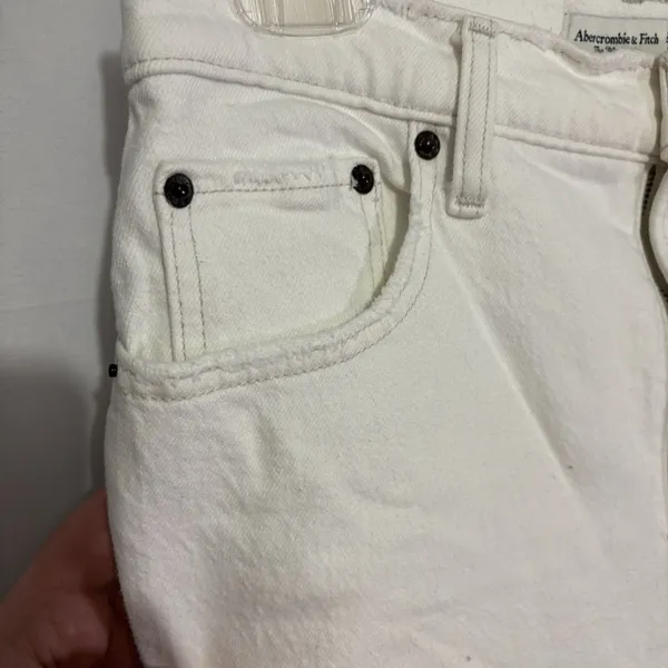 Abercrombie & Fitch 90s Straight Ultra High Rise Jeans Women’s 28/6S White Denim - Image 5