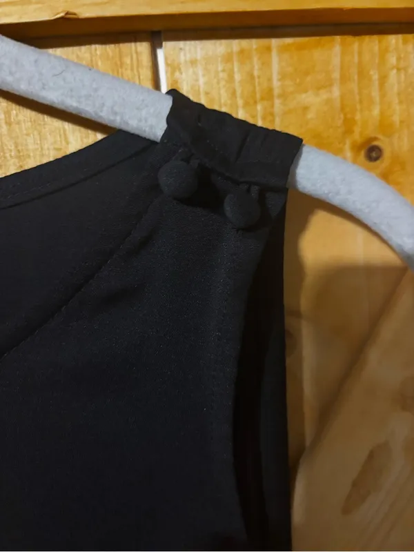 LOFT Black‎ Sleeveless Pleated Shorts Romper with Pockets - Size 0 - Image 7