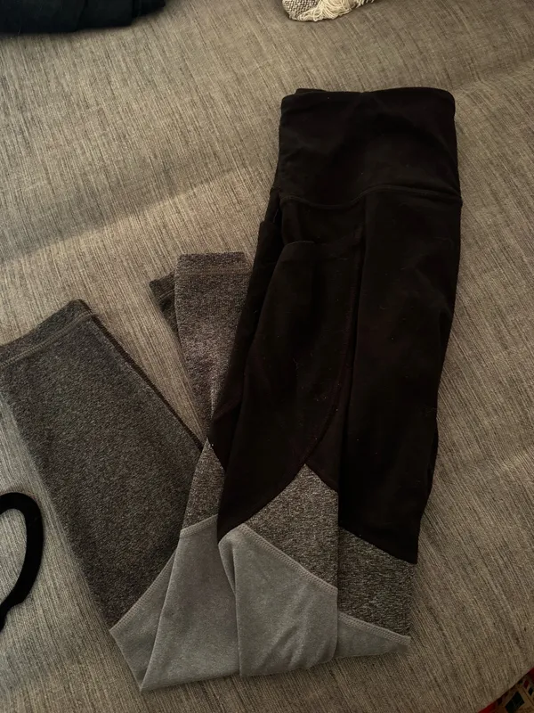Athleta gray and black 7/8 leggings - Image 2