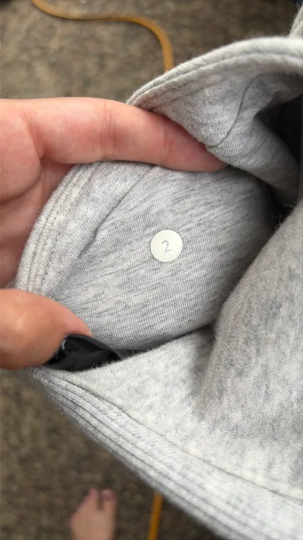 Lululemon Scuba Hoodie - Image 5