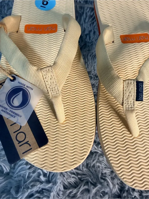 Everyday Comfort Women's Flip Flops in Beige - Image 6