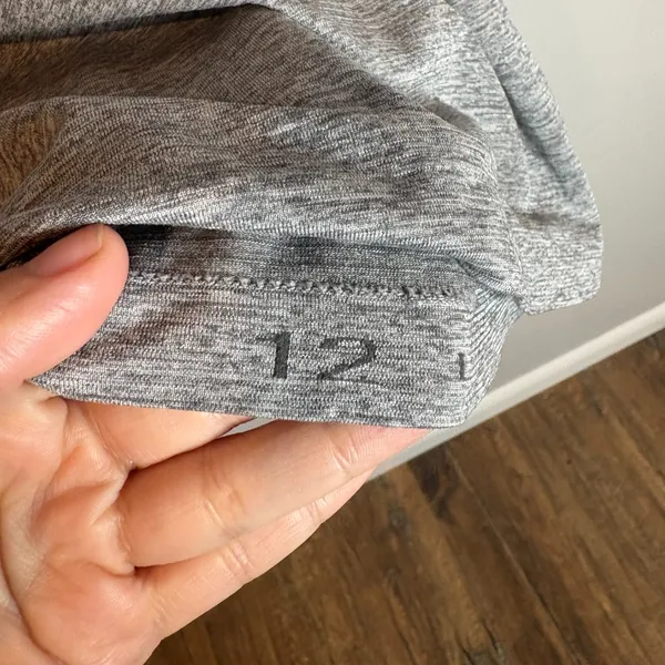 Lululemon grey short sleeve Swiftly Tech top - Image 2
