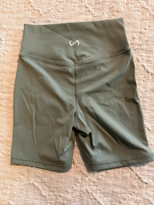 TLF tempo workout shorts Green - Image 4