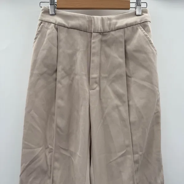 House of CB NWT Pleated Wide‎ Leg Dress Pants Women’s Size XS Beige Cream High - Image 2