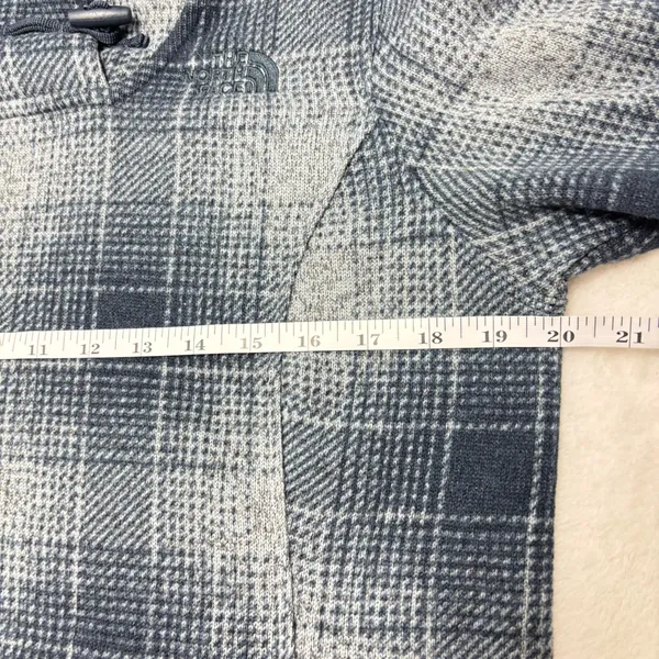 The North Face Women's Plaid Fleece‎ Pullover Cowl Blue and gray Hoodie Size S - Image 10