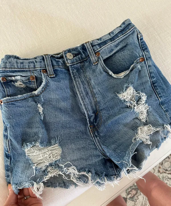 Abercrombie High Rise Mom Short - Image 2