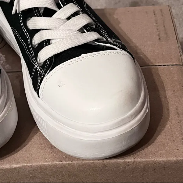 SHEIN Women's Casual Lace-up High Top Canvas Shoes - Image 8