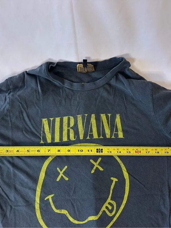 Long Gone Nirvana Smiley Face Graphic Cotton T-Shirt Black Yellow Crew Neck S - Image 3