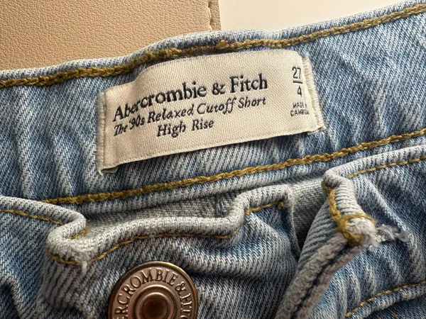 Abercrombie 90s Cut-Off High-Rise Shorts - Image 2