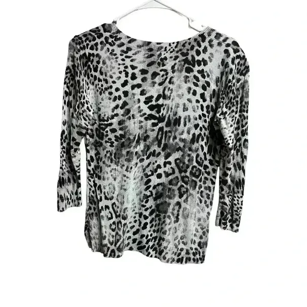 APT. 9 3/4 Sleeve Lightweight Animal Print‎ Sweater - Image 5