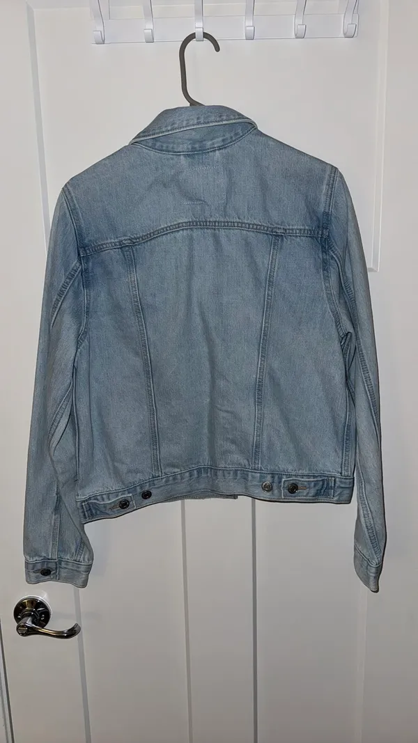 Levi’s Jean Jacket Women’s - Image 2