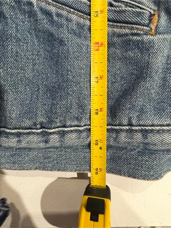 Vintage Levi s Woman-small Sherpa Lined Blue Jean Jacket - Image 6