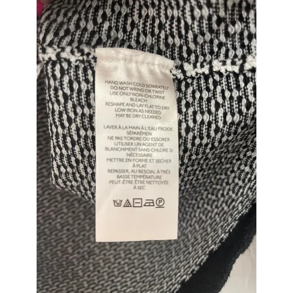 Anthropologie Maeve Preppy Black/White Cropped Plunging Polo Cardigan Size Small - Image 11