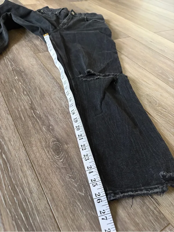 Abercrombie & Fitch Curve Love Ultra High-Rise Ankle Straight Black Jeans - Image 5